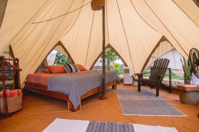 Holos Retreat Center: The Entire Ridge Basecamp Baru Exterior foto